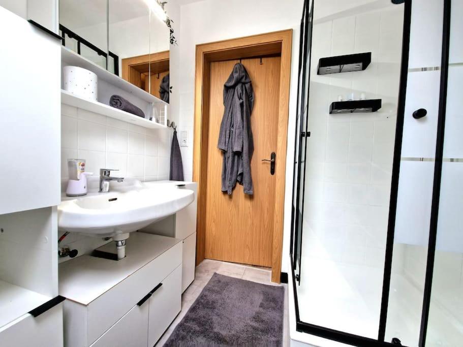 Wardenburg Gemuetliche Wohnung Direkt Am Kuestenkanal! מראה חיצוני תמונה