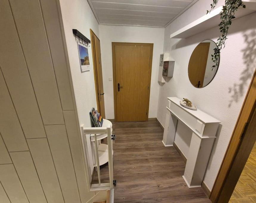 Wardenburg Gemuetliche Wohnung Direkt Am Kuestenkanal! מראה חיצוני תמונה