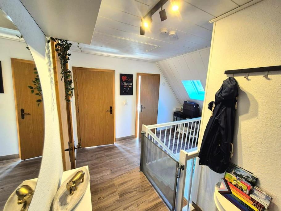 Wardenburg Gemuetliche Wohnung Direkt Am Kuestenkanal! מראה חיצוני תמונה