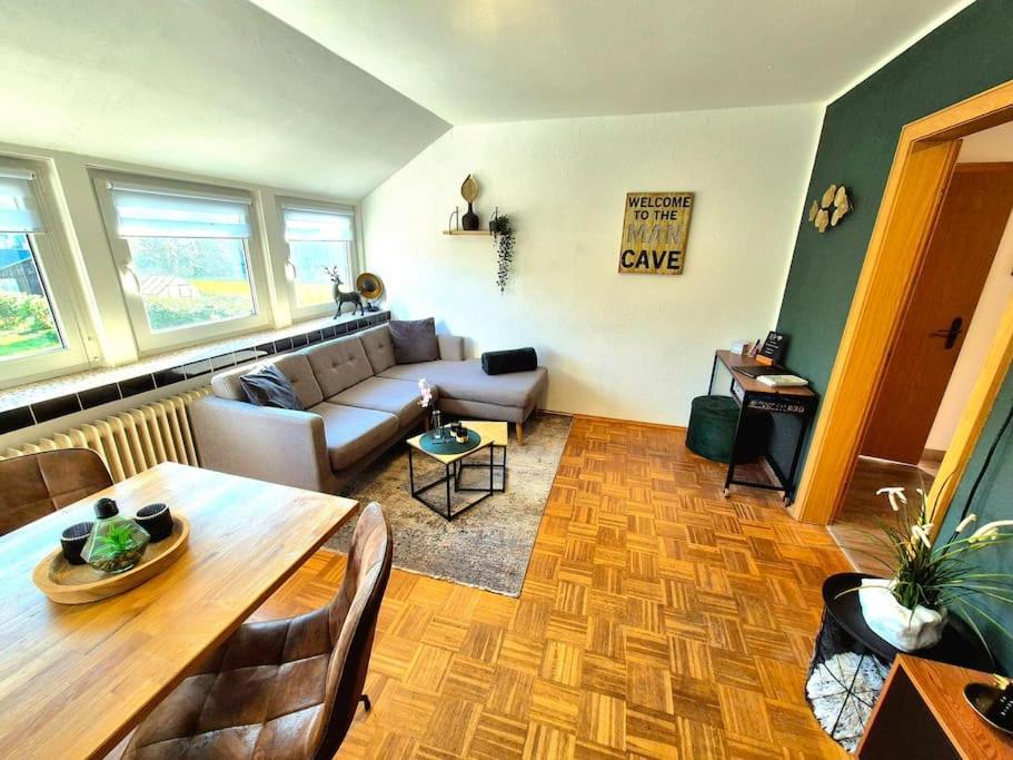 Wardenburg Gemuetliche Wohnung Direkt Am Kuestenkanal! מראה חיצוני תמונה